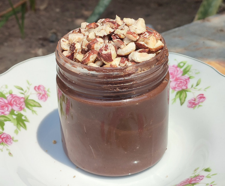 شوکوارده فندقی ۲۵۰ گرمی