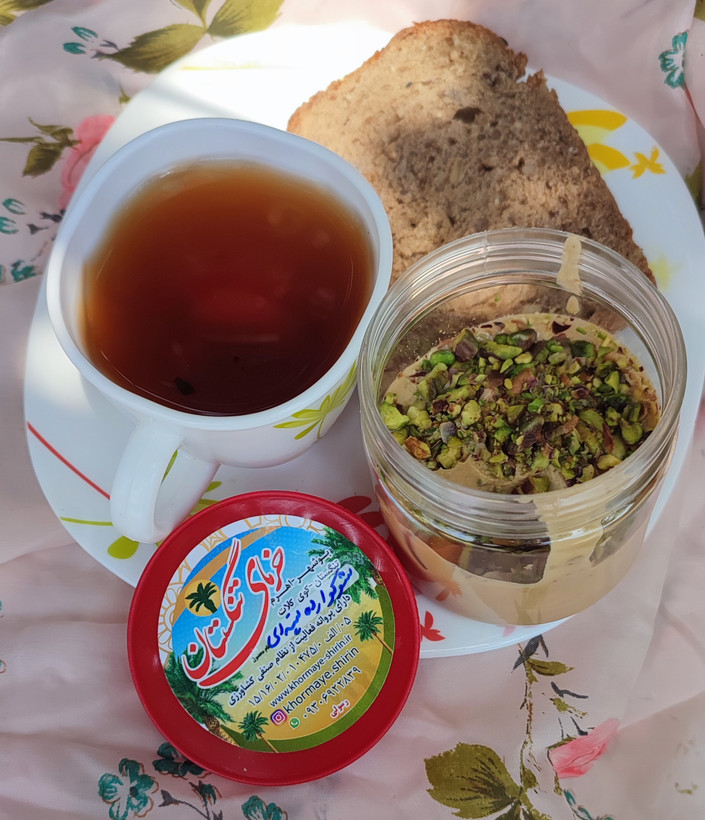 شوکوارده پسته ای ۲۵۰ گرمی