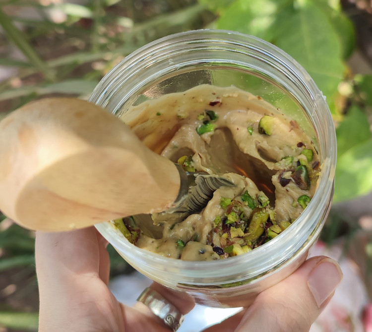 شوکوارده پسته ای ۲۵۰ گرمی
